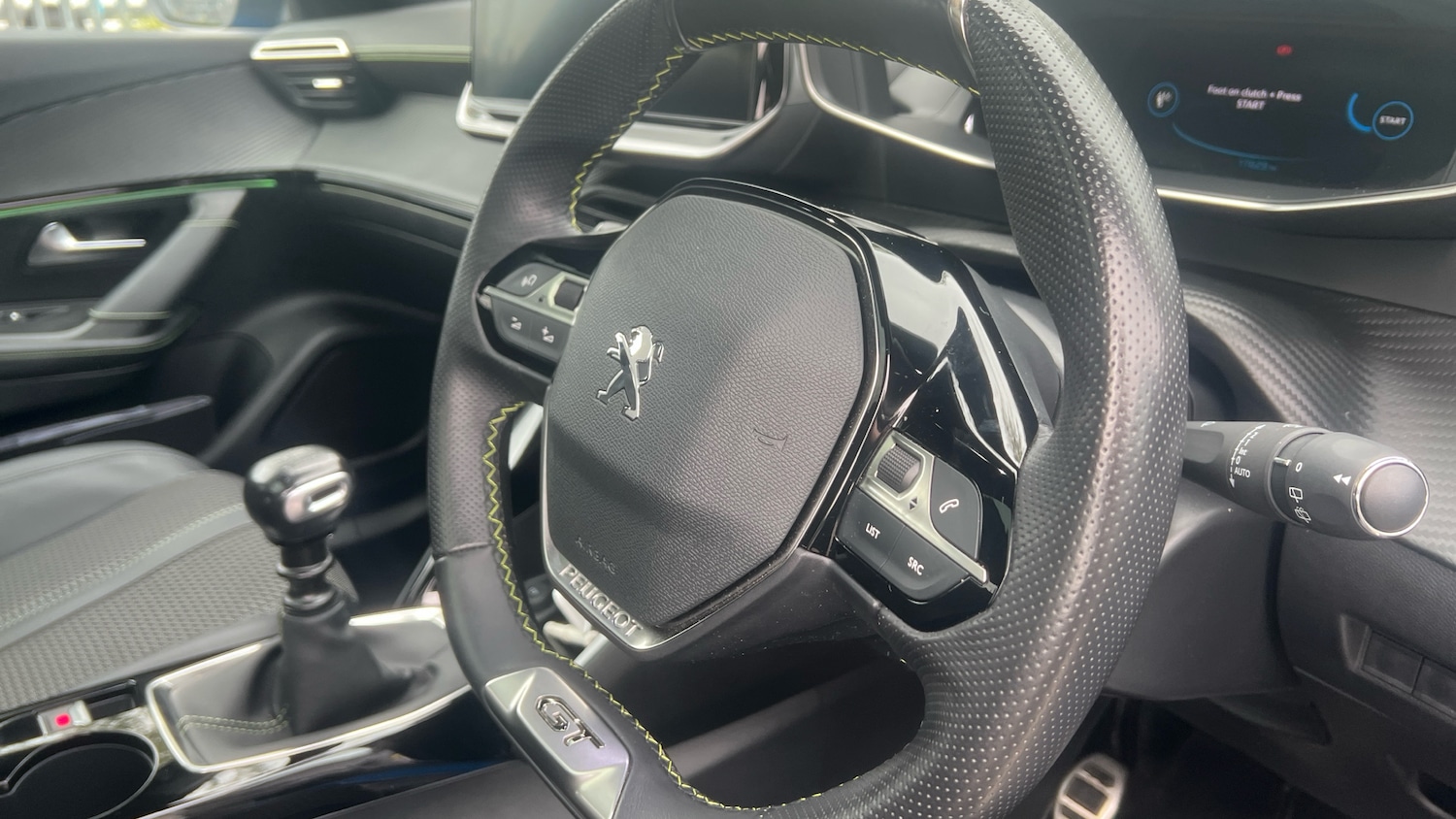 Used Peugeot 2008 2022 for sale - 76127930: Photo 31