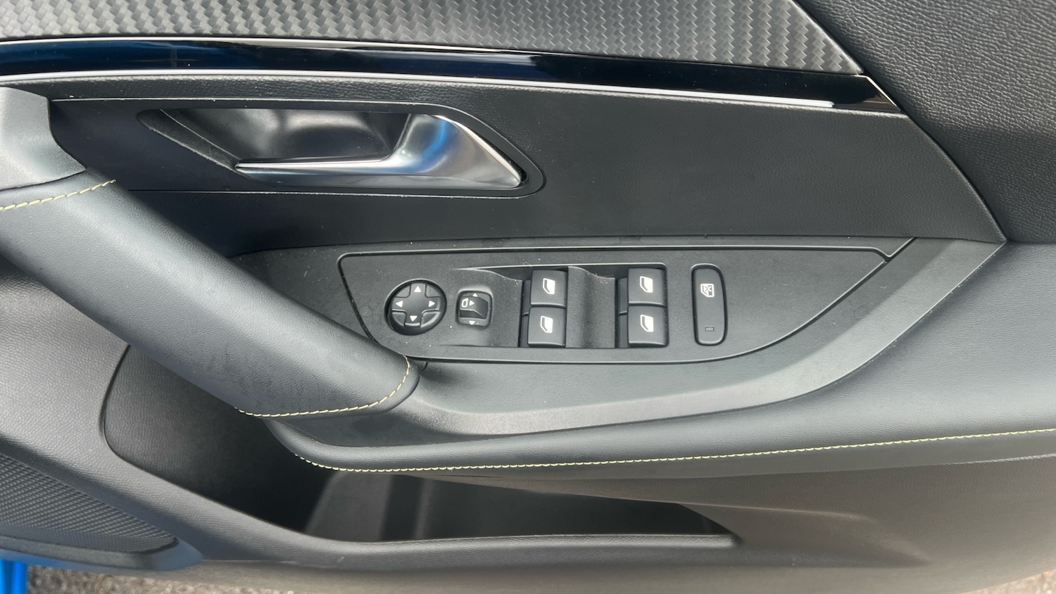 Used Peugeot 2008 2022 for sale - 76127930: Photo 36