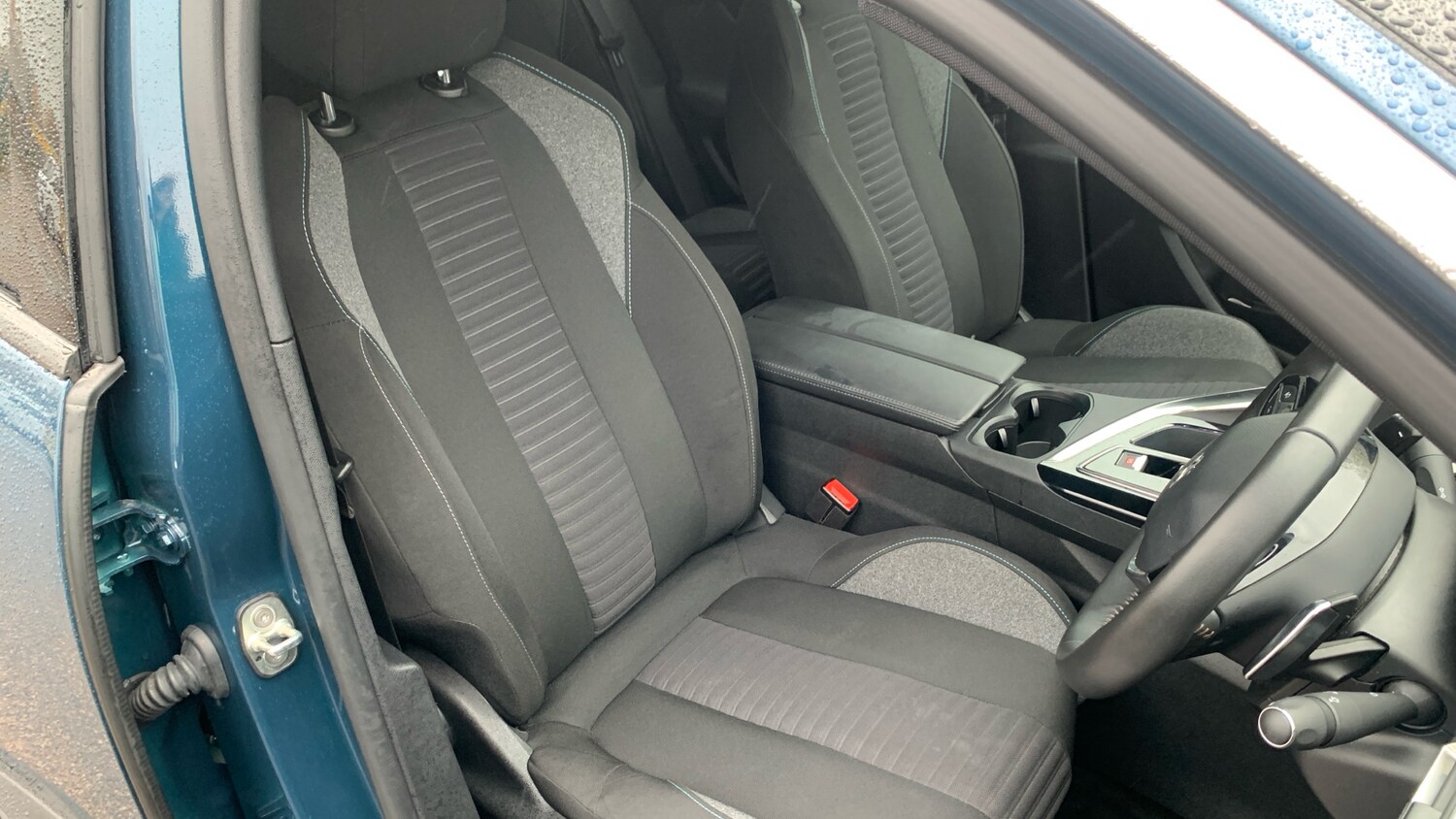 Used Peugeot 3008 2024 for sale - 76490428: Photo 31