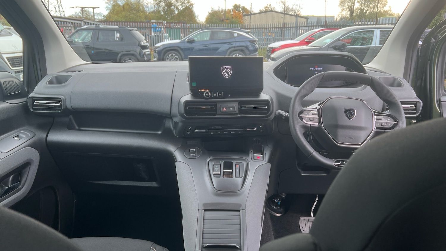 Used Peugeot Rifter 2025 for sale - 76580617: Photo 10