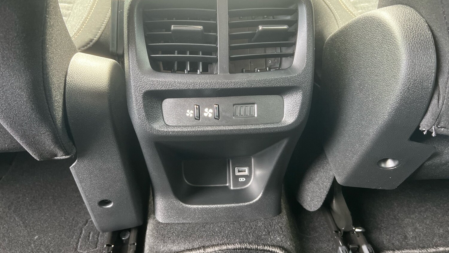 Used Peugeot Rifter 2025 for sale - 76580617: Photo 31