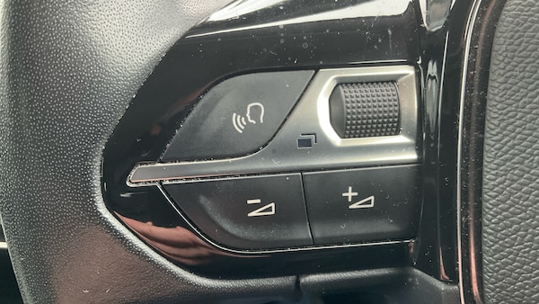 Used Peugeot 208 2020 for sale - 76233023: Photo 27