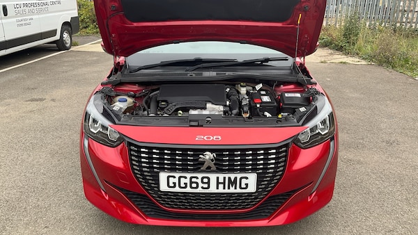 Used Peugeot 208 2020 for sale - 76233023: Photo 8