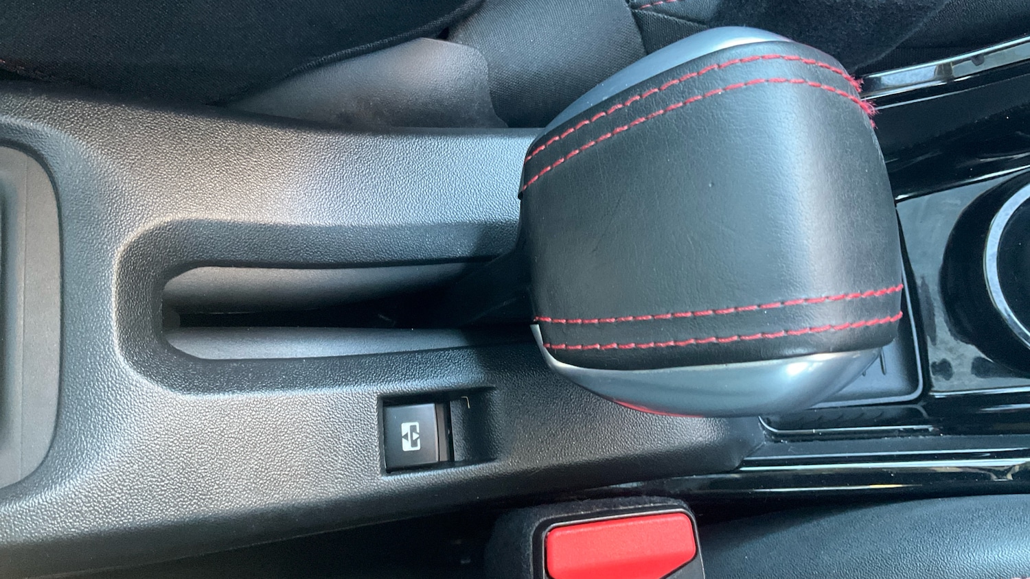 Used Peugeot 2008 2019 for sale - 76638551: Photo 29