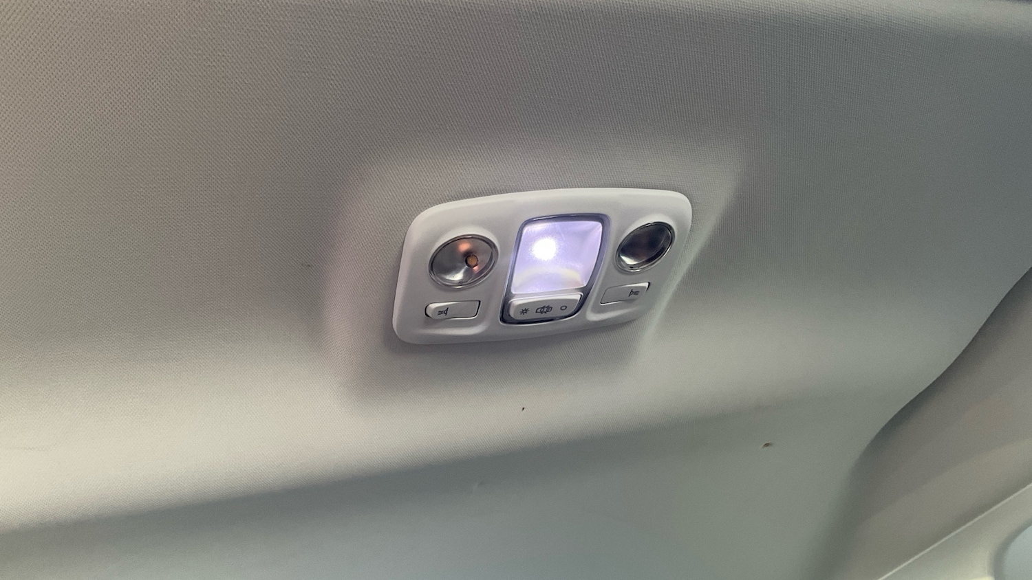 Used Peugeot 2008 2019 for sale - 76638551: Photo 35