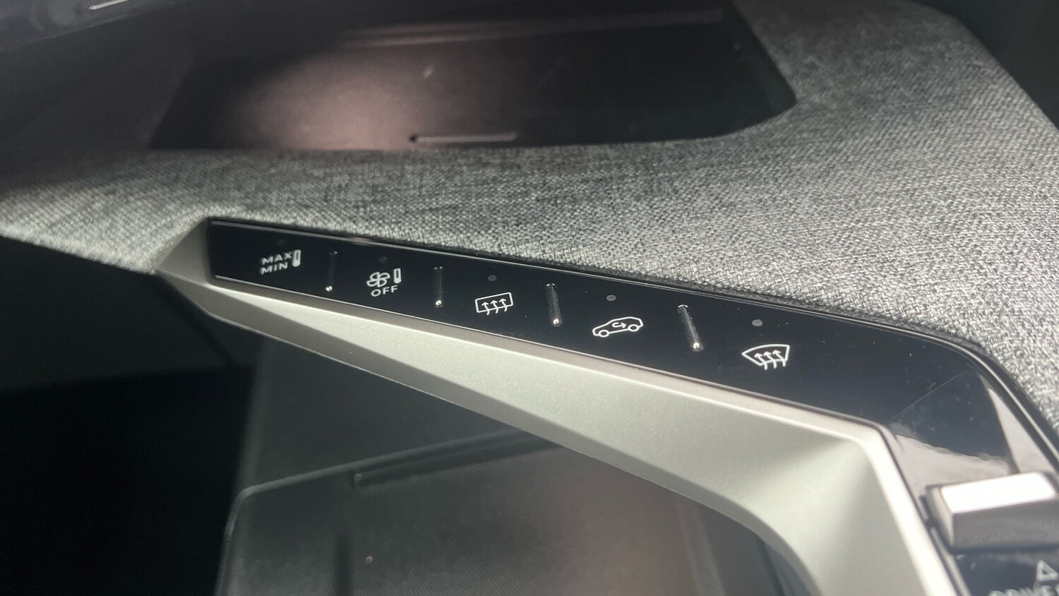 Used Peugeot 3008 2025 for sale - 76253128: Photo 35