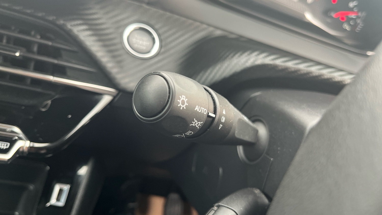 Used Peugeot 208 2022 for sale - 77363892: Photo 24