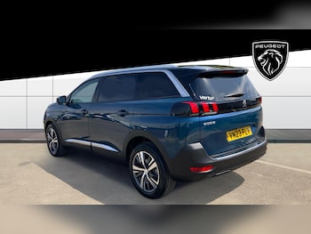 Used Peugeot 5008 2023 for sale - 79404094: Photo