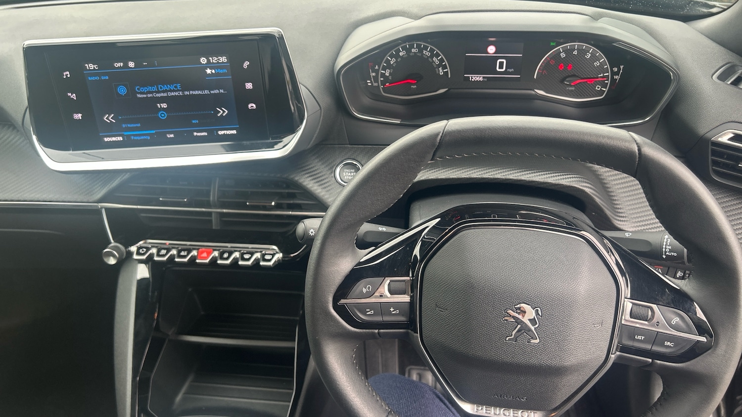 Used Peugeot 2008 2023 for sale - 76403163: Photo 10