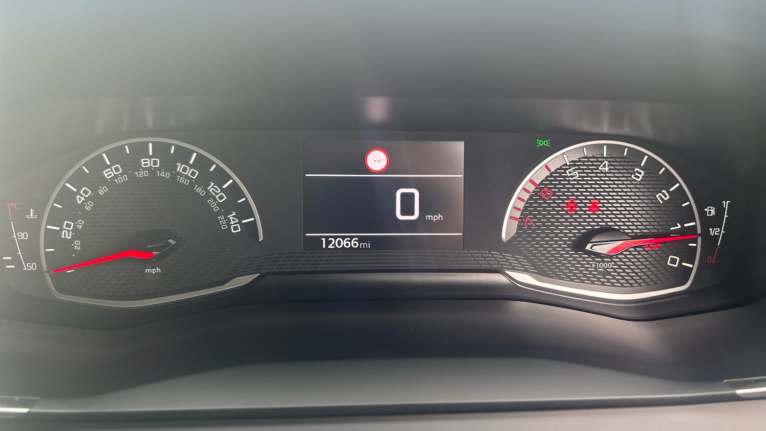 Used Peugeot 2008 2023 for sale - 76403163: Photo 18