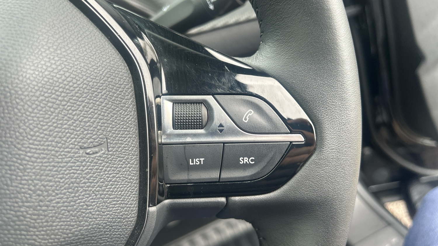 Used Peugeot 2008 2023 for sale - 76403163: Photo 22