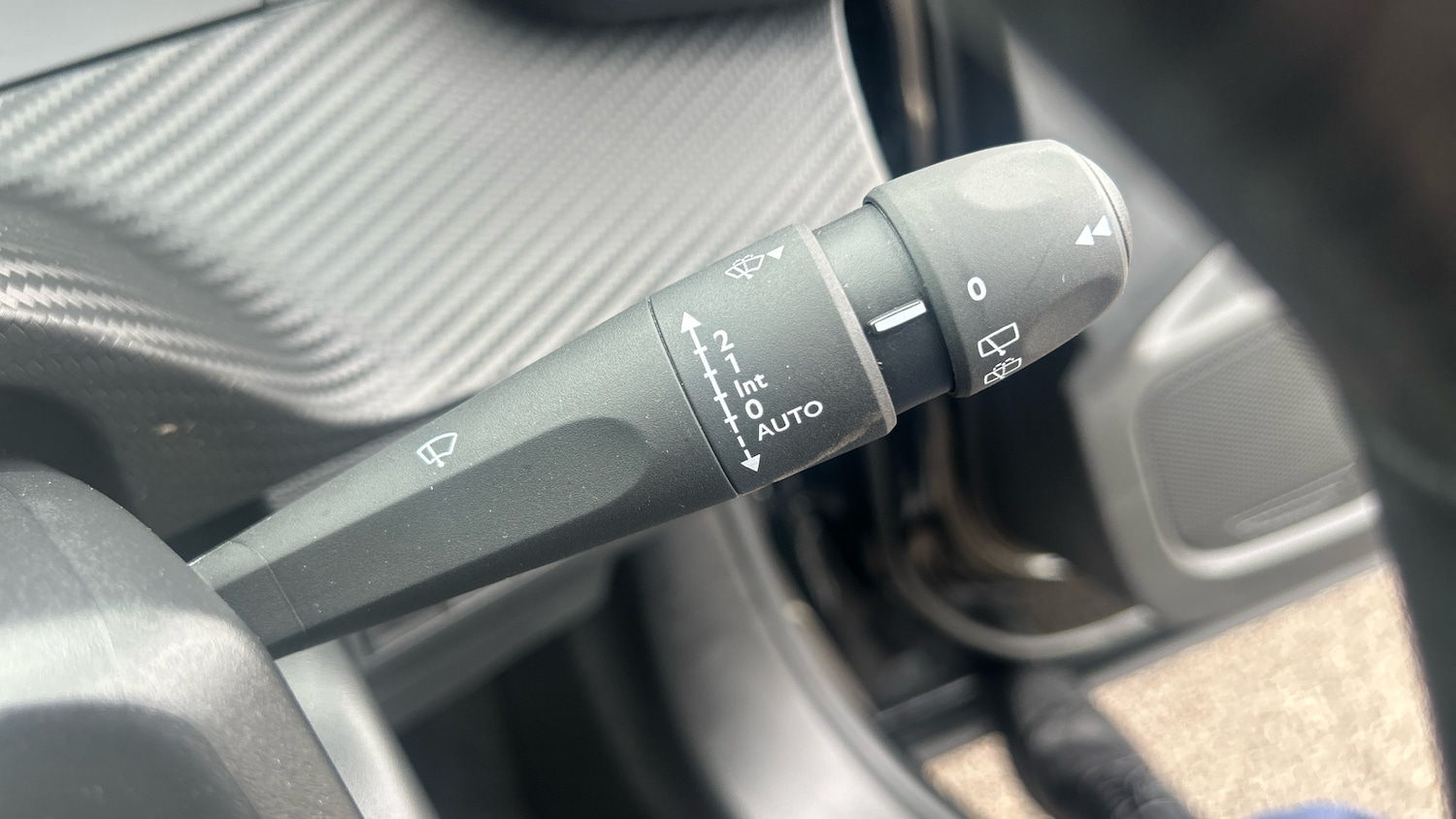 Used Peugeot 2008 2023 for sale - 76403163: Photo 24