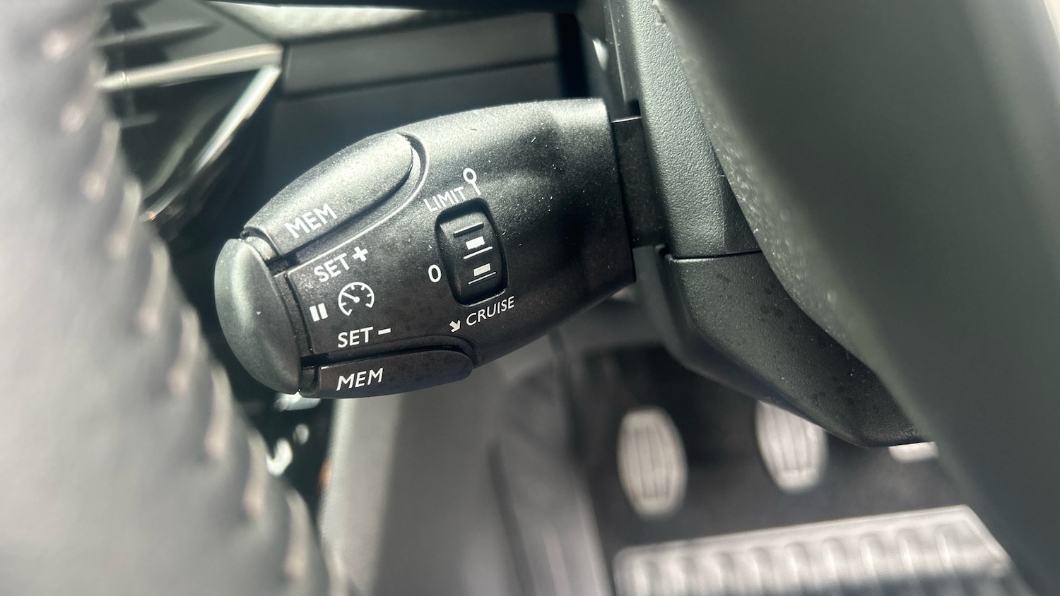 Used Peugeot 2008 2023 for sale - 76403163: Photo 26