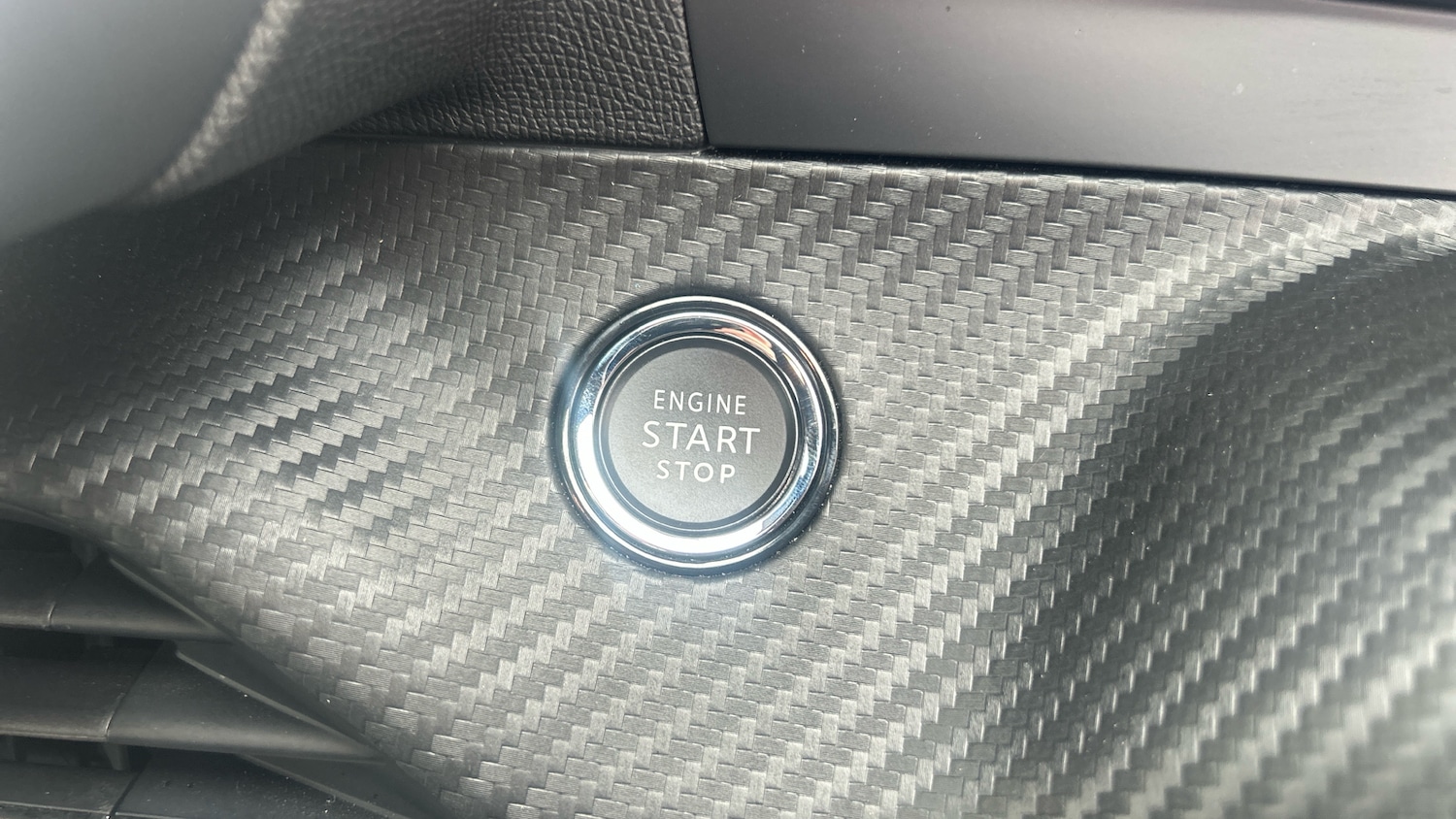 Used Peugeot 2008 2023 for sale - 76403163: Photo 27