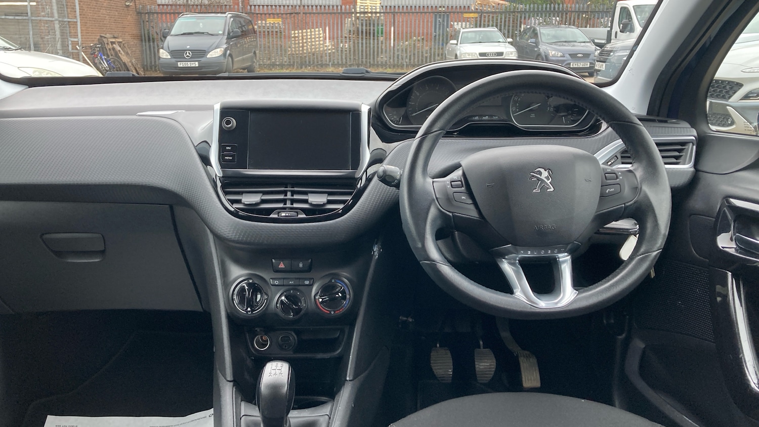 Used Peugeot 208 2017 for sale - 78145751: Photo 10