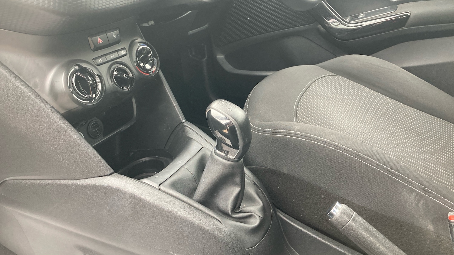 Used Peugeot 208 2017 for sale - 78145751: Photo 13