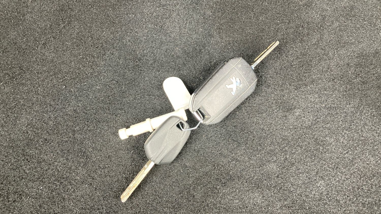 Used Peugeot 208 2017 for sale - 78145751: Photo 20