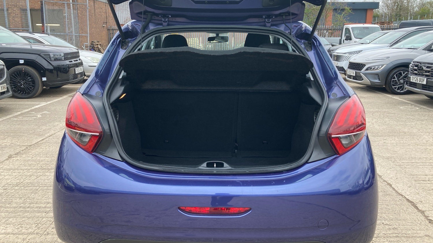 Used Peugeot 208 2017 for sale - 78145751: Photo 4