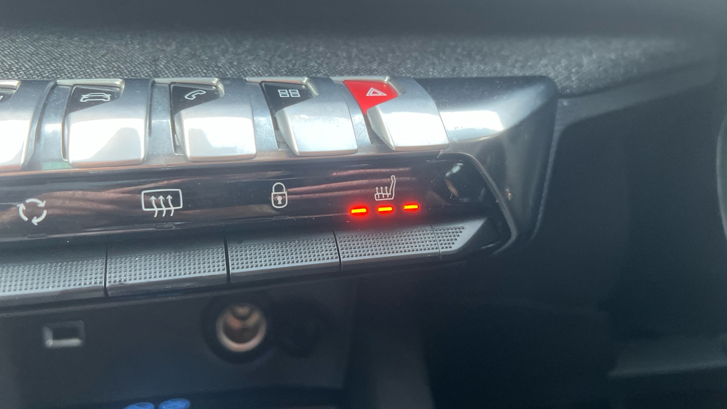 Used Peugeot 3008 2020 for sale - 77151034: Photo 33