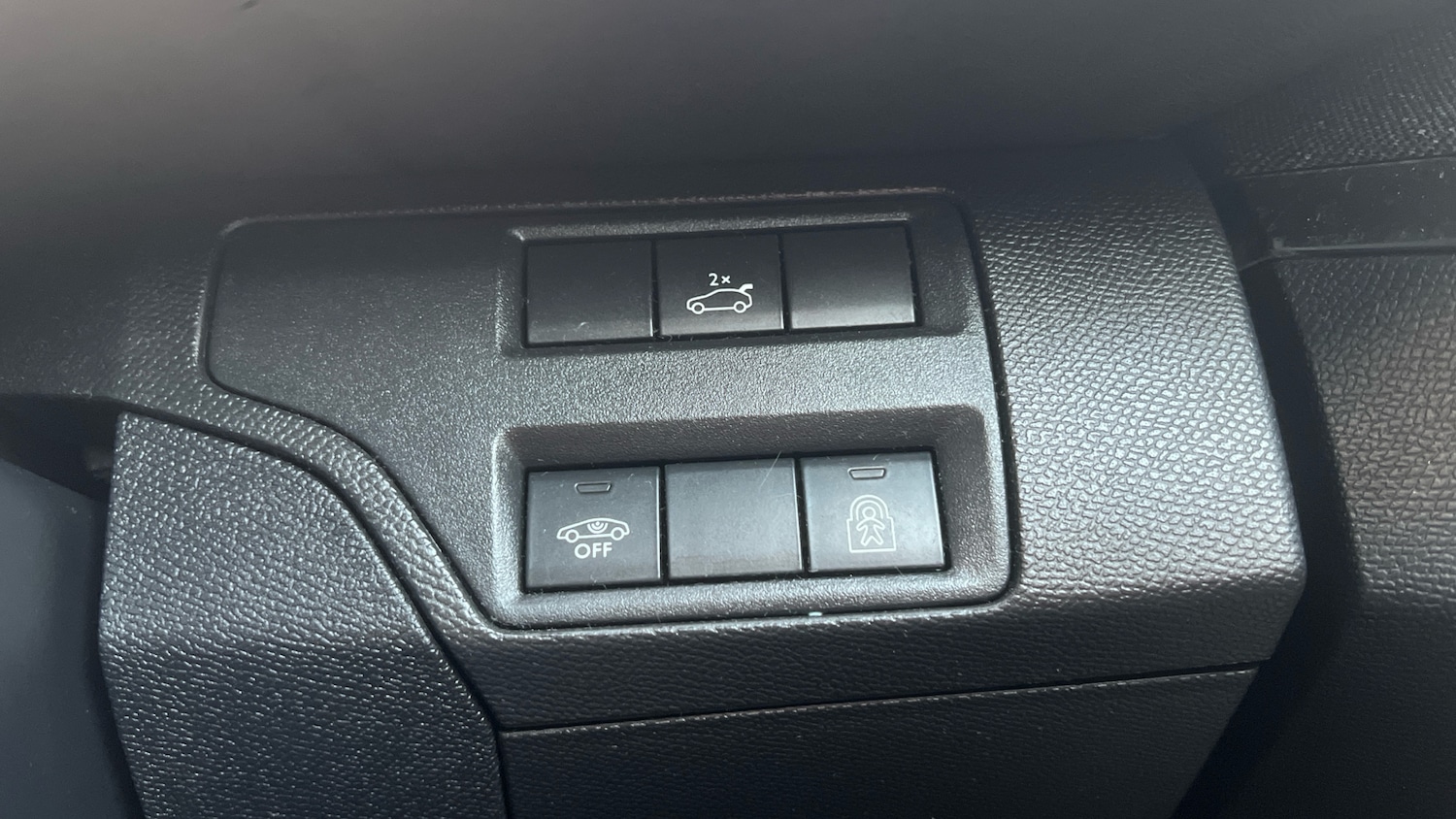 Used Peugeot 3008 2020 for sale - 77151034: Photo 42