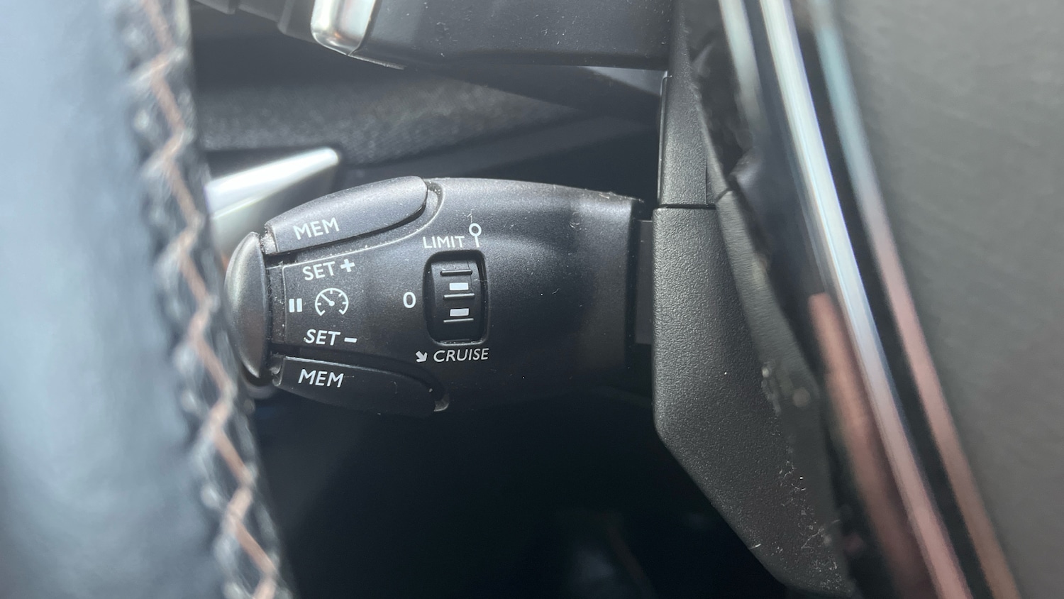 Used Peugeot 3008 2020 for sale - 77151034: Photo 44