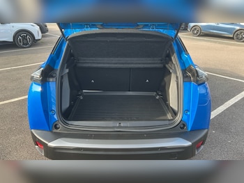 Used Peugeot 2008 2024 for sale - 77945977: Photo