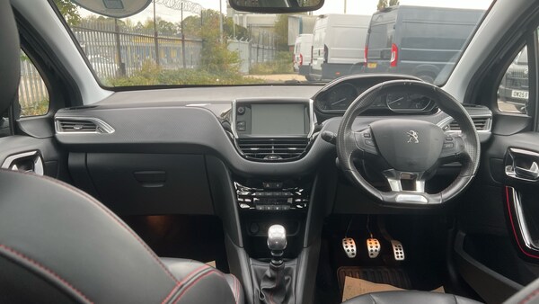 Used Peugeot 208 2018 for sale - 76193049: Photo 10