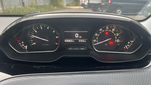 Used Peugeot 208 2018 for sale - 76193049: Photo 18