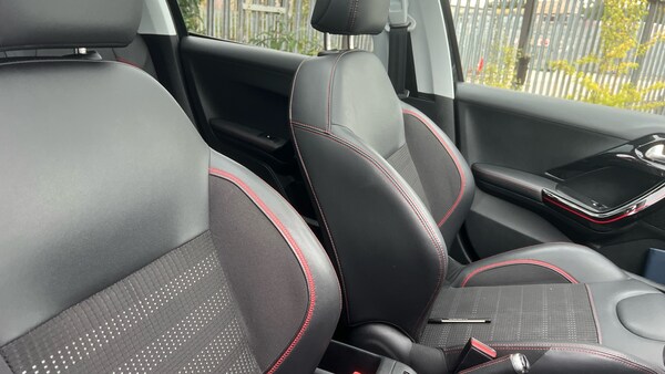 Used Peugeot 208 2018 for sale - 76193049: Photo 31