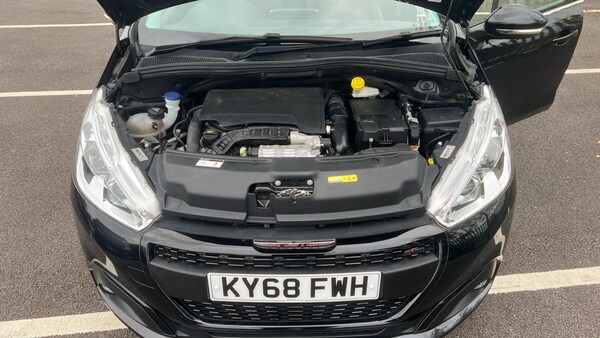 Used Peugeot 208 2018 for sale - 76193049: Photo 8