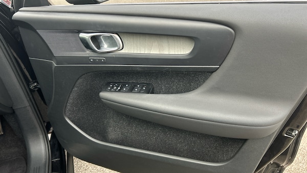 Used Volvo XC40 2020 for sale - 76231562: Photo 24