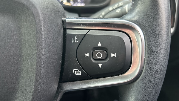 Used Volvo XC40 2020 for sale - 76231562: Photo 31