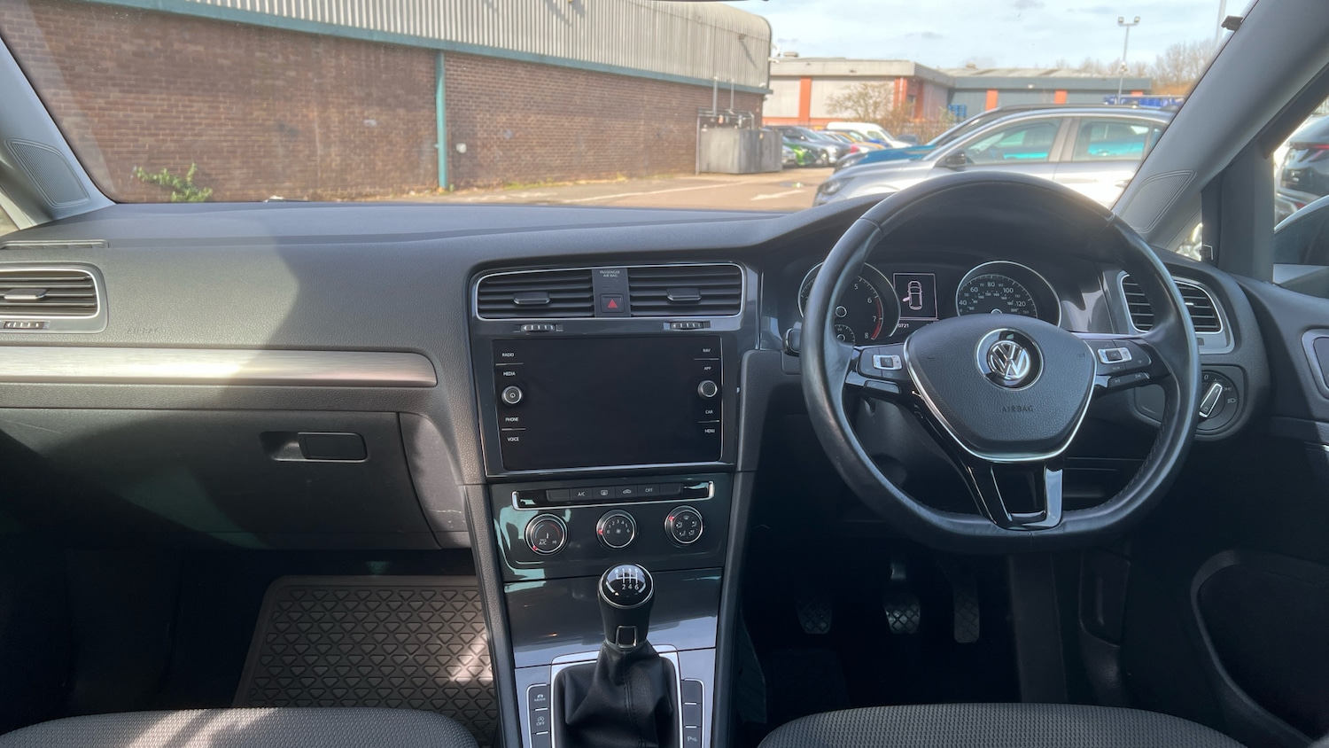 Used Volkswagen Golf 2019 for sale - 77678581: Photo 10
