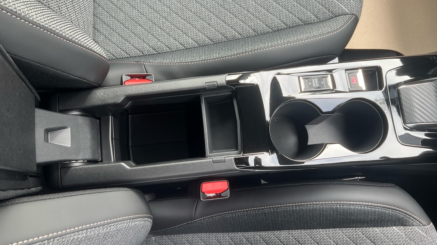 Used Peugeot 208 2025 for sale - 76219636: Photo 33