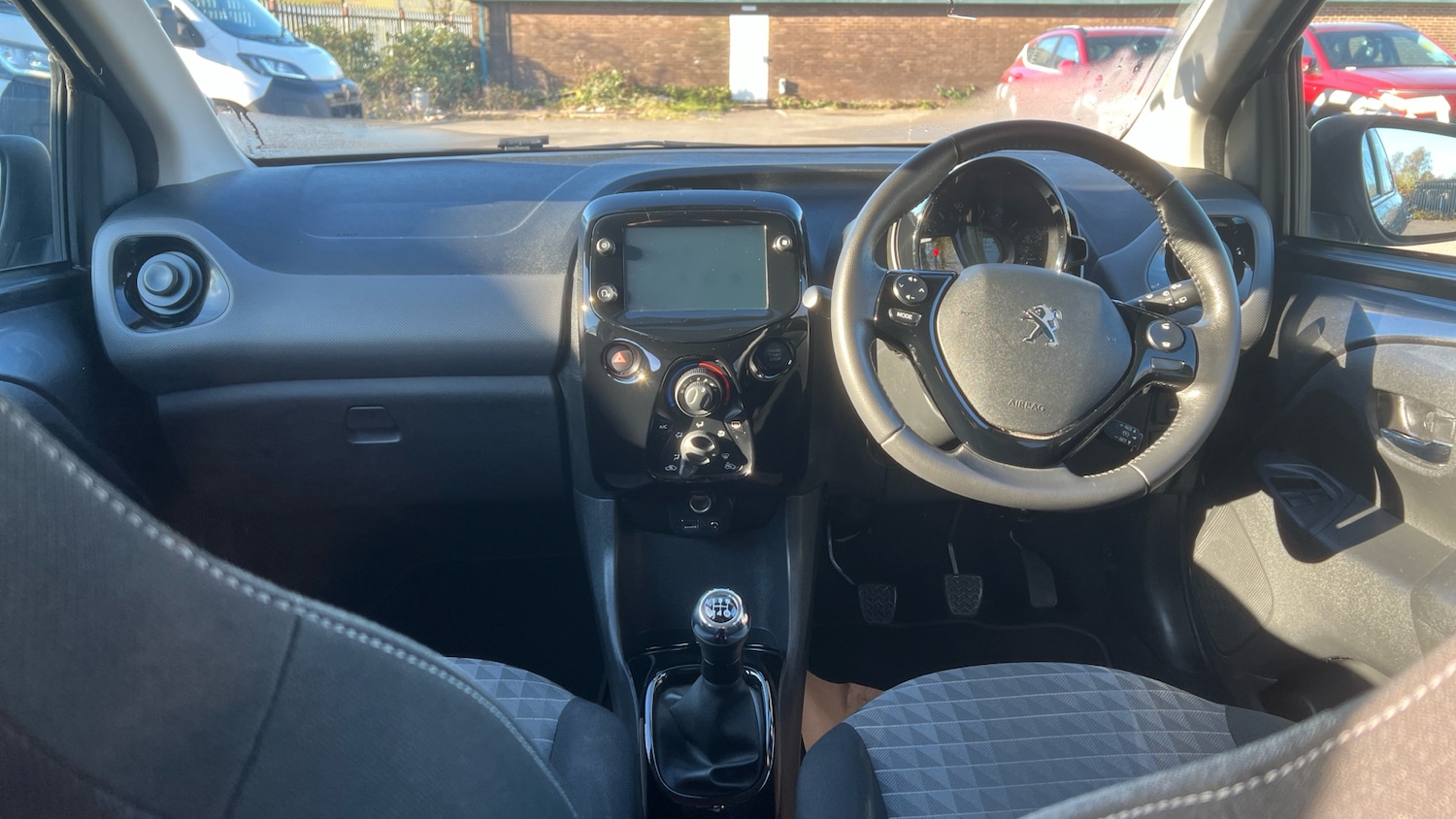 Used Peugeot 108 2022 for sale - 76638553: Photo 10