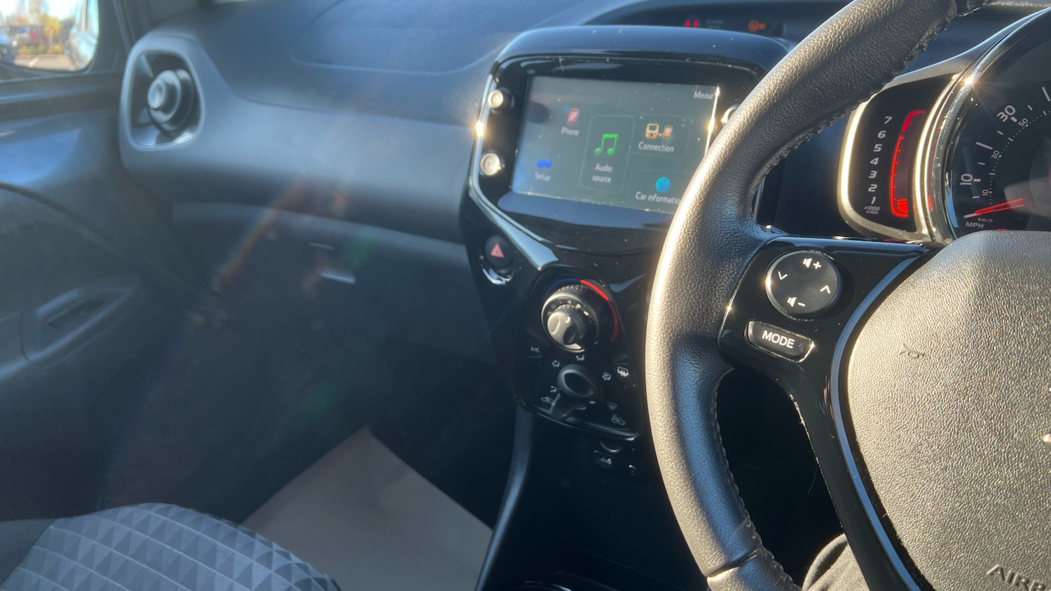 Used Peugeot 108 2022 for sale - 76638553: Photo 14