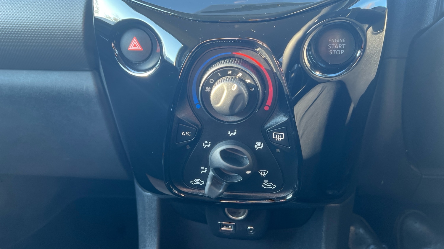 Used Peugeot 108 2022 for sale - 76638553: Photo 26