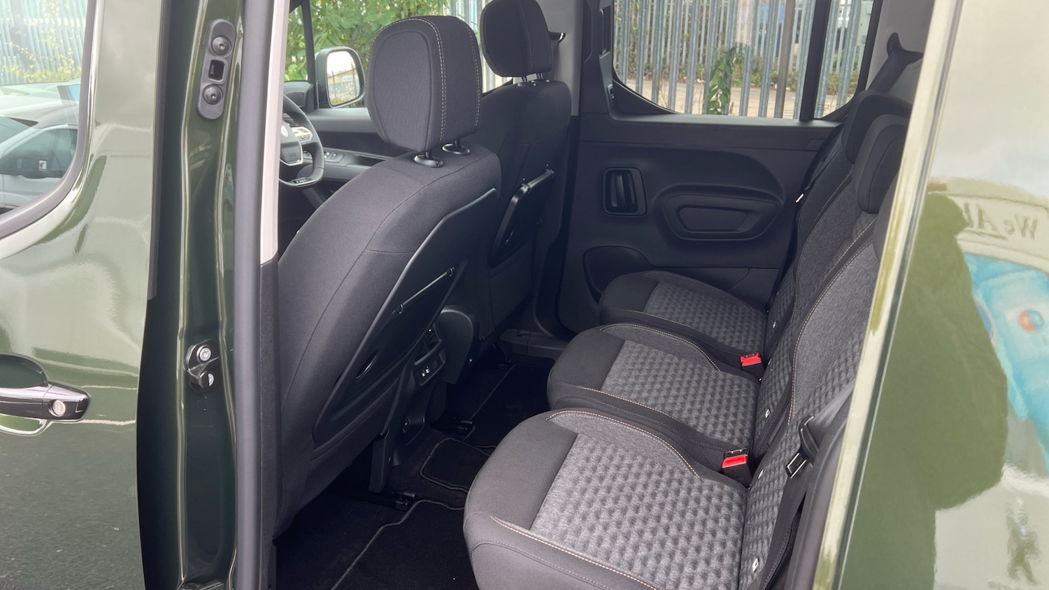 Used Peugeot Rifter 2025 for sale - 76384867: Photo 16