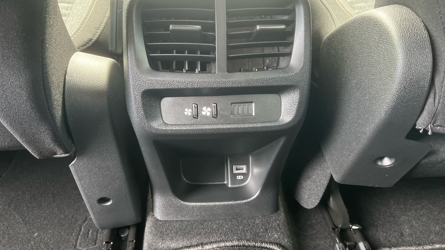 Used Peugeot Rifter 2025 for sale - 76384867: Photo 31