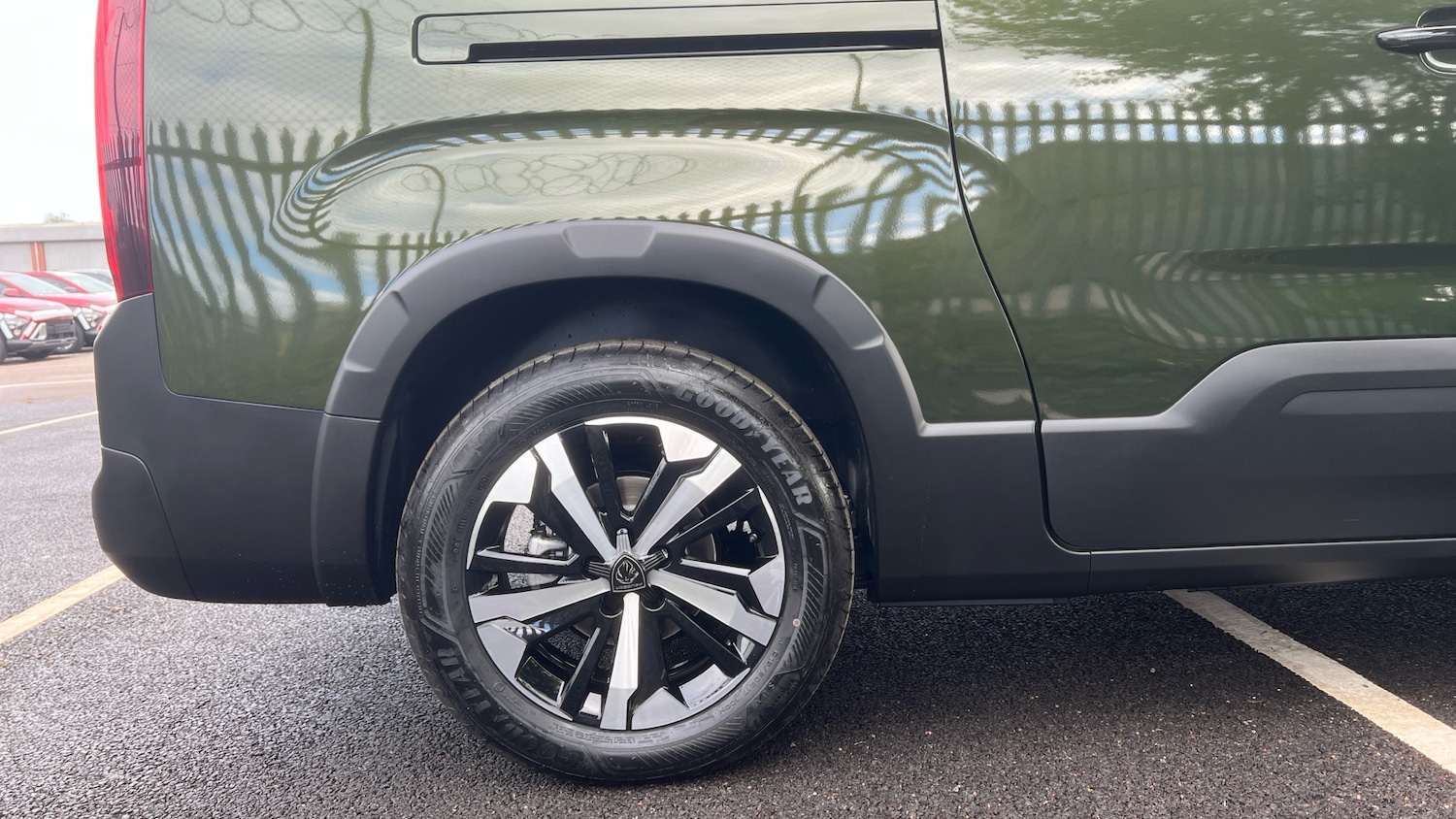 Used Peugeot Rifter 2025 for sale - 76384867: Photo 7