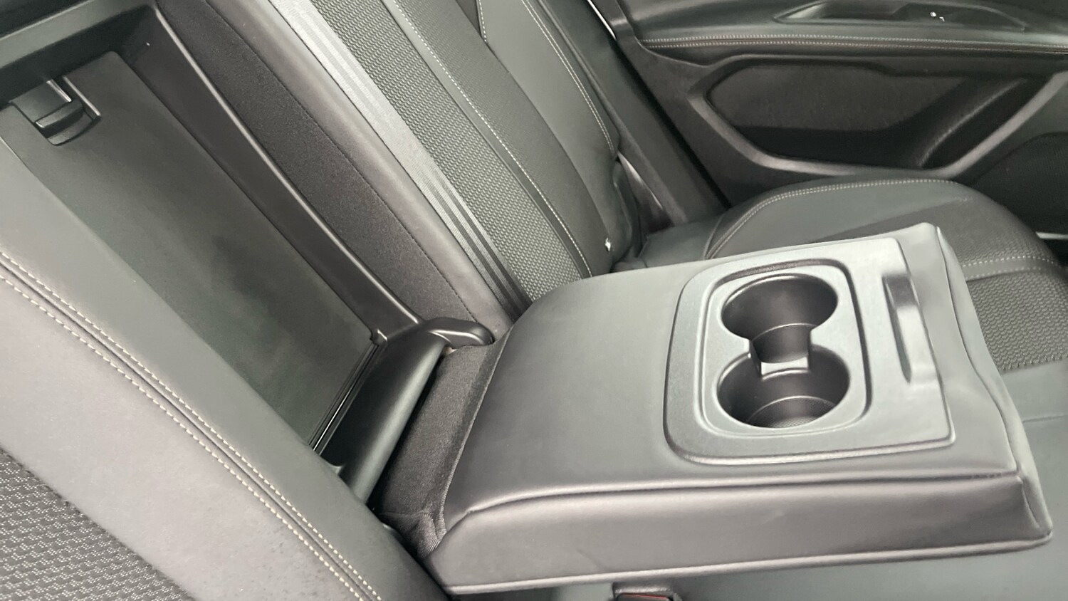 Used Peugeot 3008 2022 for sale - 76064145: Photo 43