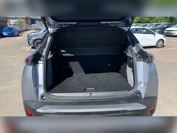 Used Peugeot 2008 2023 for sale - 78862607: Photo