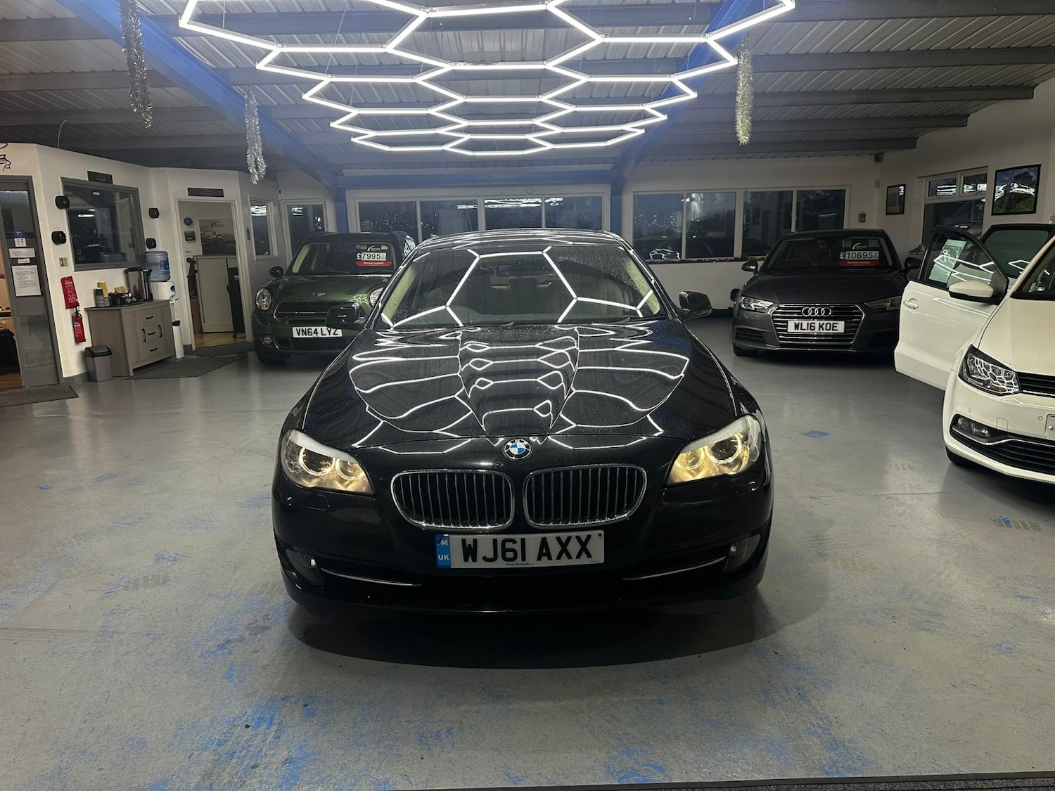 Used BMW 5 Series 2011 for sale - 76911123: Photo 1