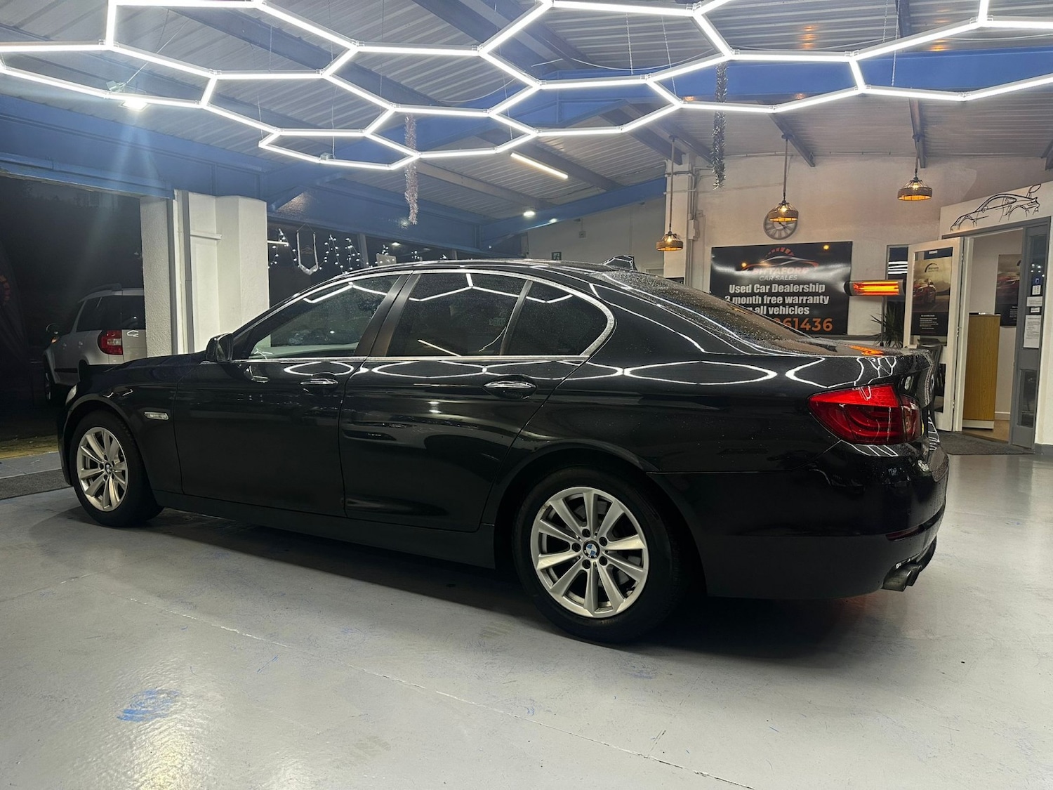 Used BMW 5 Series 2011 for sale - 76911123: Photo 8