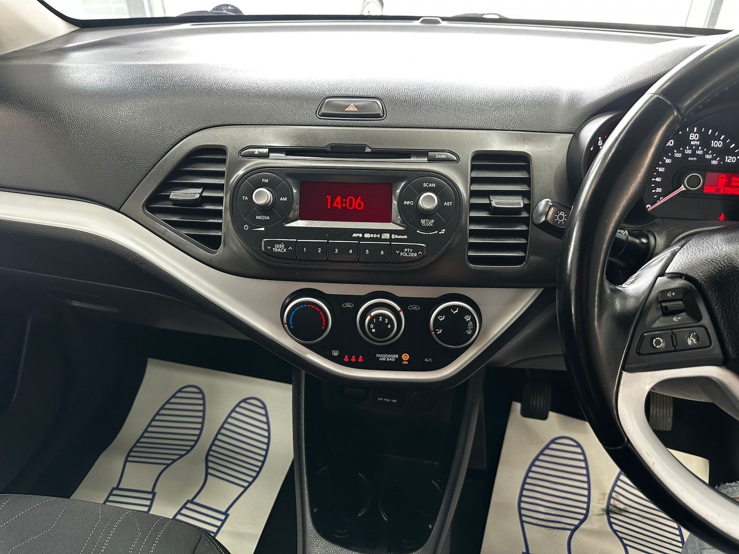 Used Kia Picanto 2013 for sale - 76579990: Photo 17