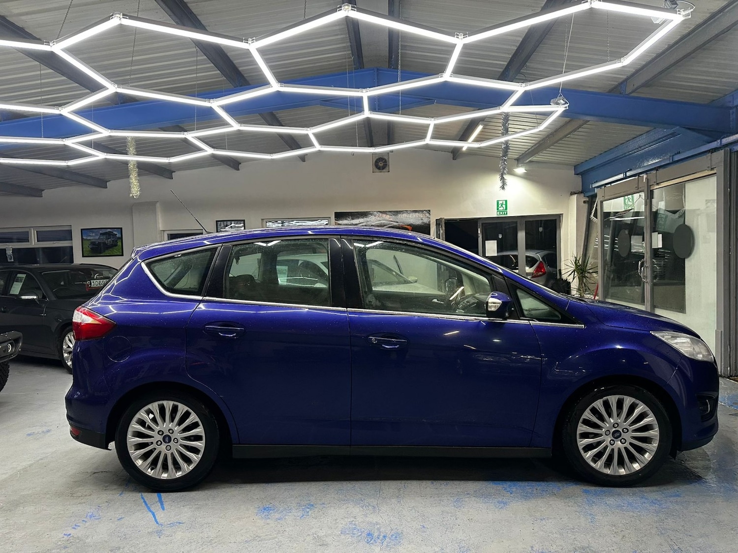 Used Ford C-Max 2014 for sale - 77157259: Photo 3