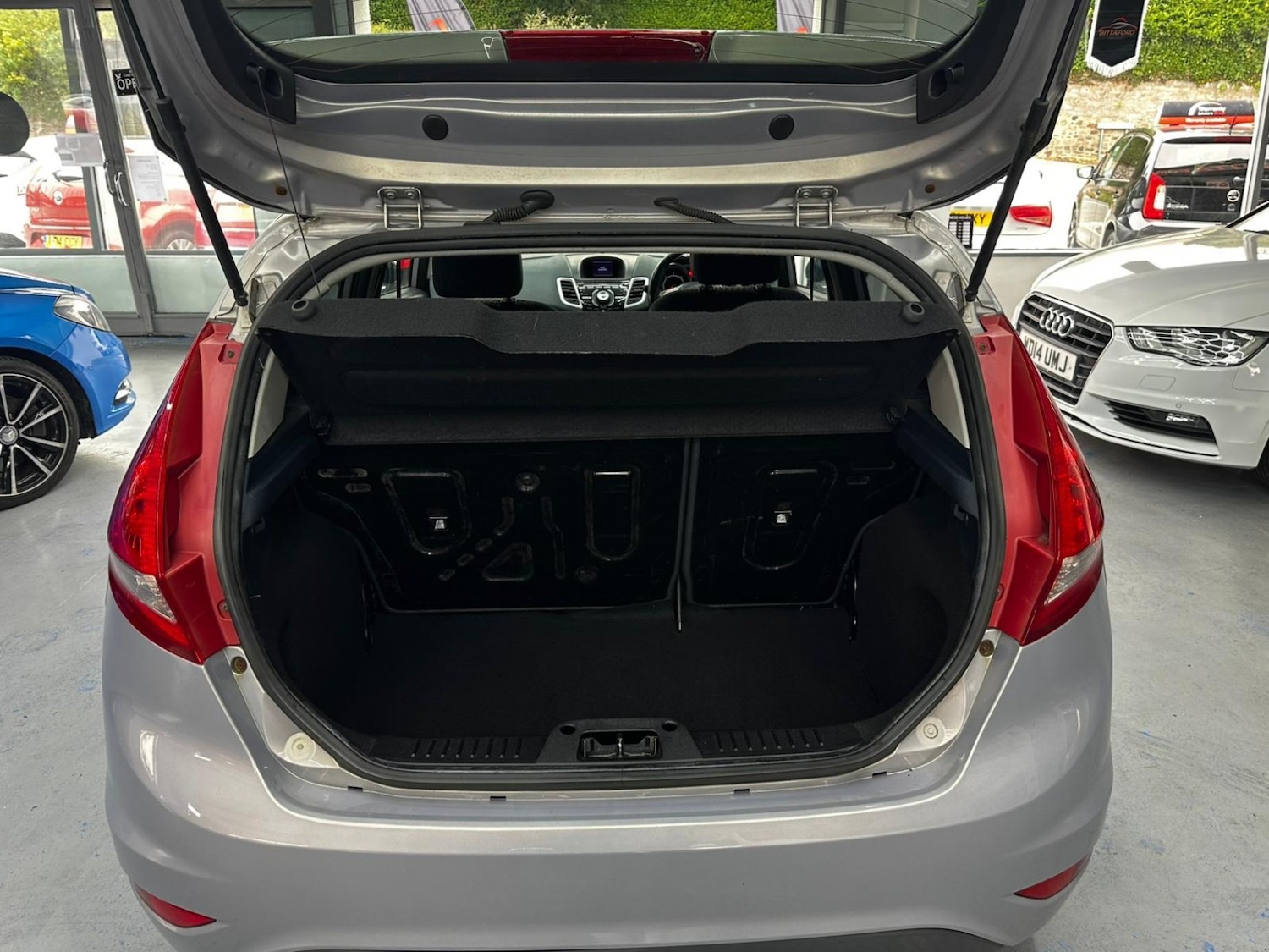 Used Ford Fiesta 2011 for sale - 76510970: Photo 10