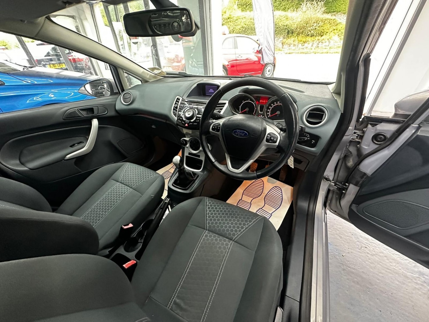 Used Ford Fiesta 2011 for sale - 76510970: Photo 14