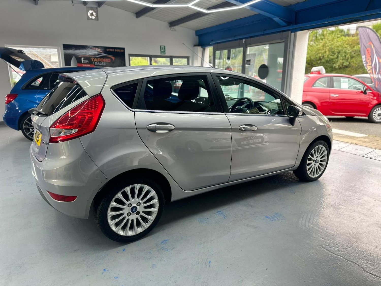 Used Ford Fiesta 2011 for sale - 76510970: Photo 4