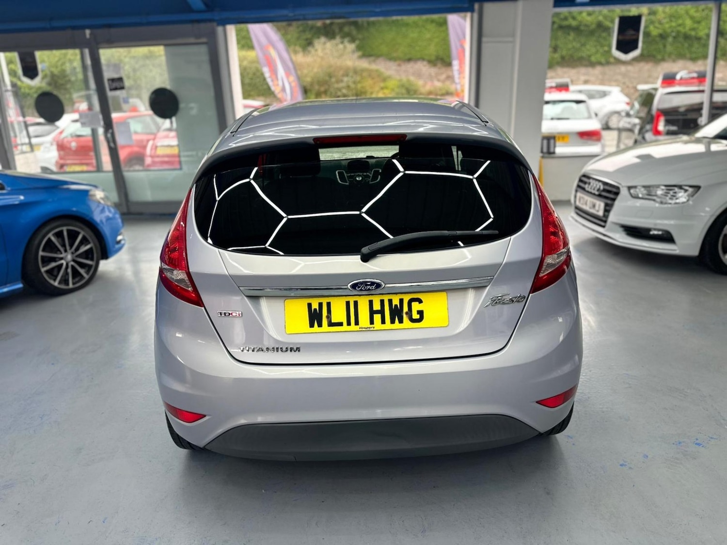 Used Ford Fiesta 2011 for sale - 76510970: Photo 6